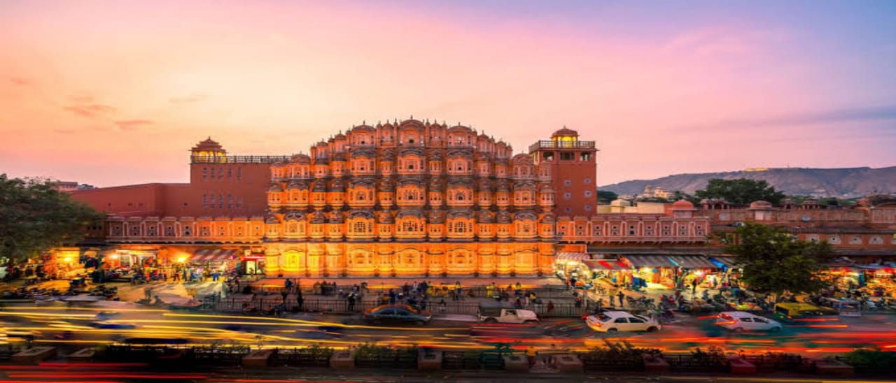  hawa mahal Best Places To Visit In Jaipur For Couples